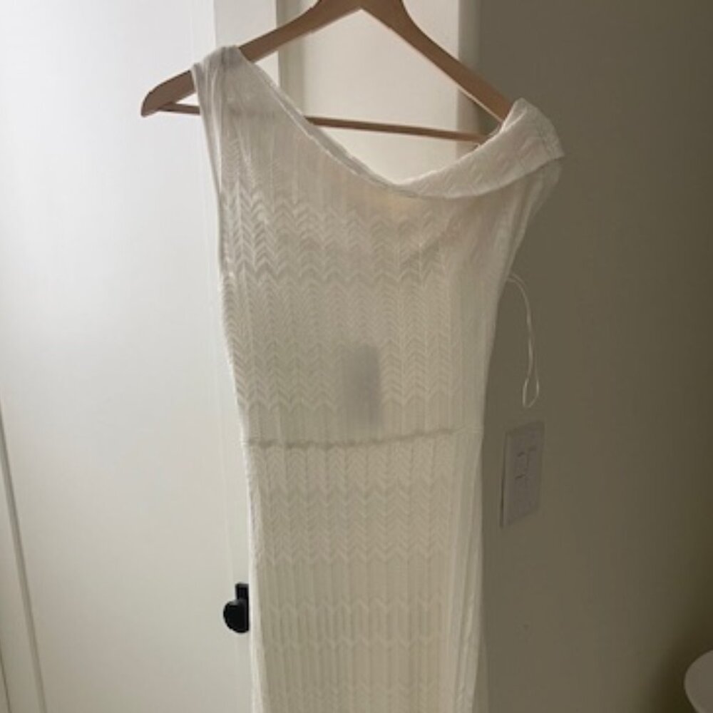 Eadie Off Shoulder Maxi Dress Kookai *PLEASE NOTE SIZE_US4-AU8* - Picture 2 of 5